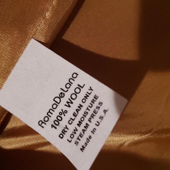 Roma Delana, Wool Coat Jacket with Mink triming yellow Size 16 NWT - Picture 7 of 15